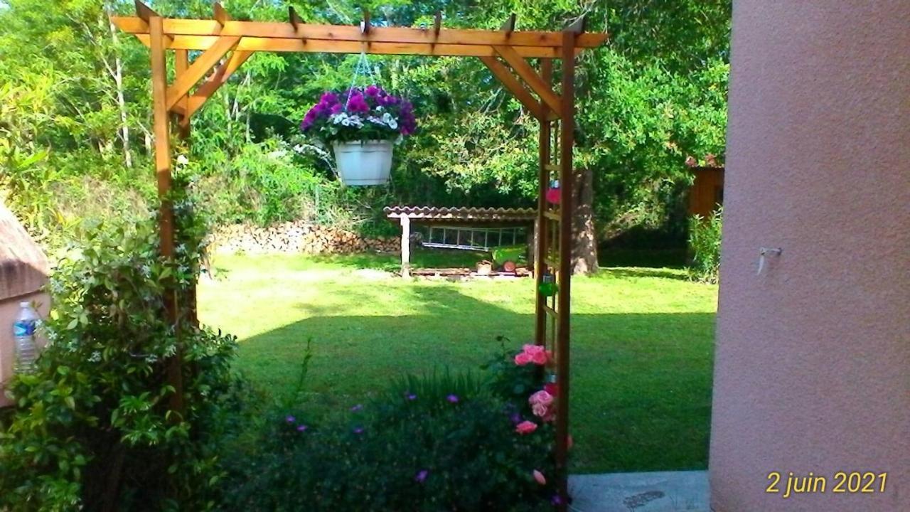 Le Clos Des Palombes Wifi Climatisation Saint-Pierre-du-Mont  Kültér fotó